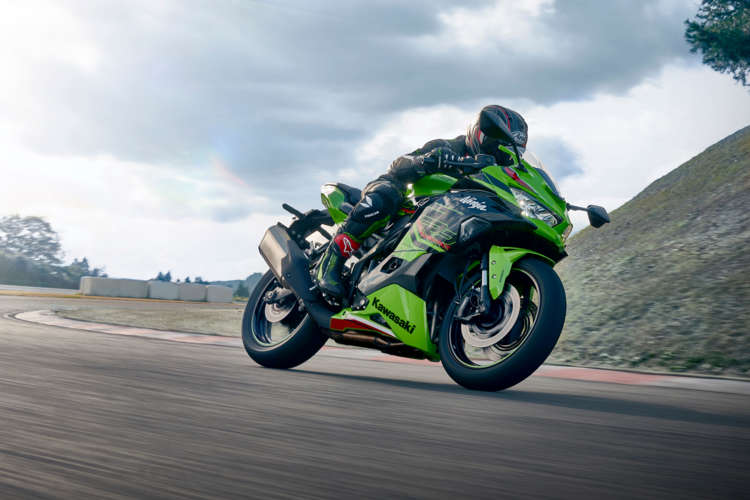Kawasaki onthult prijs nieuwe Ninja ZX-4RR | MotoPort